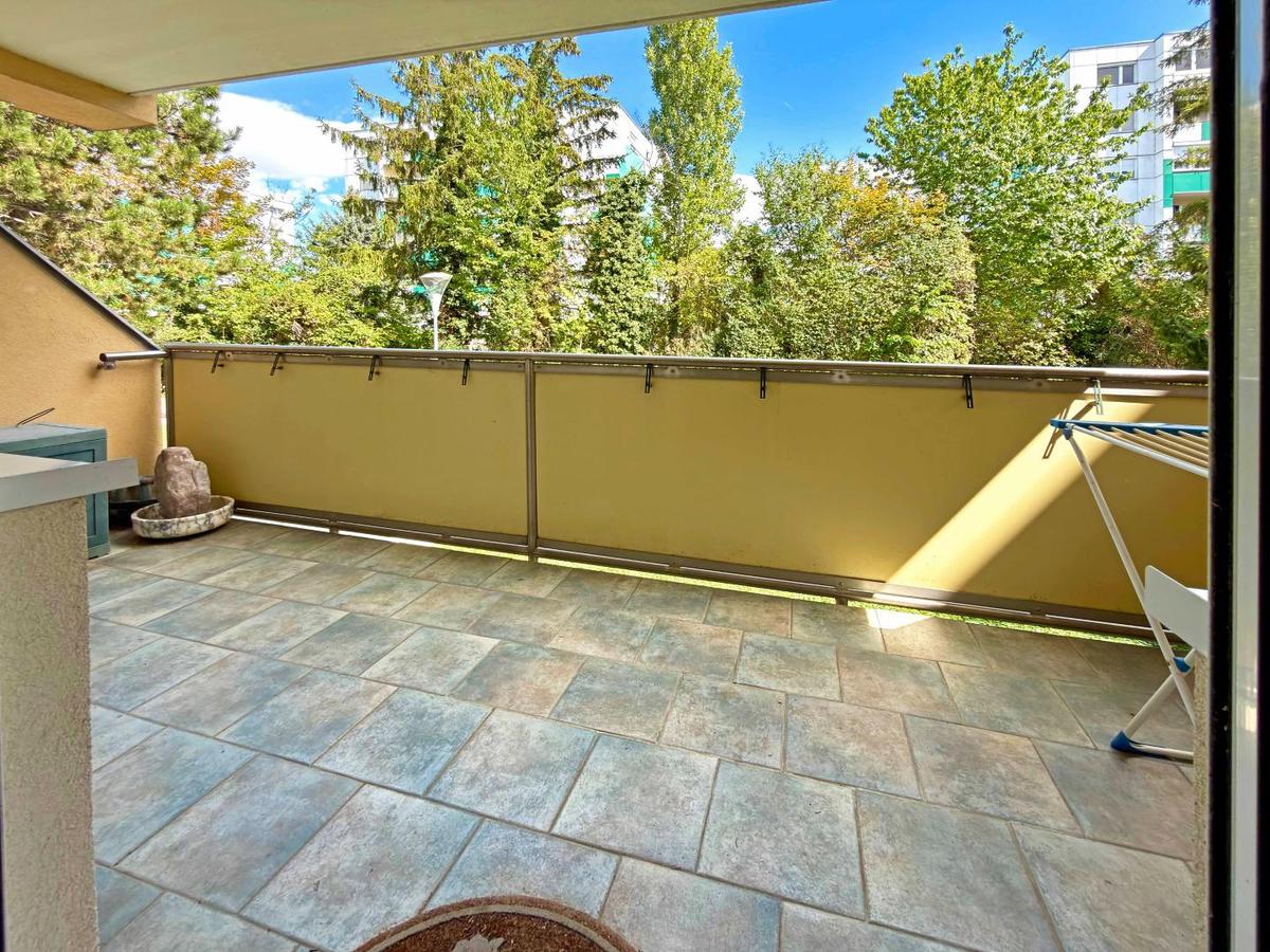 08 Loggia