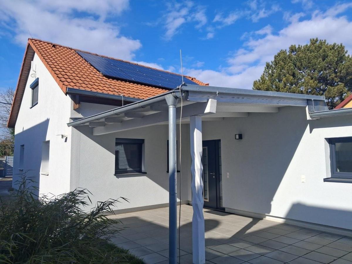 1 Haus mit Terrasse 1220