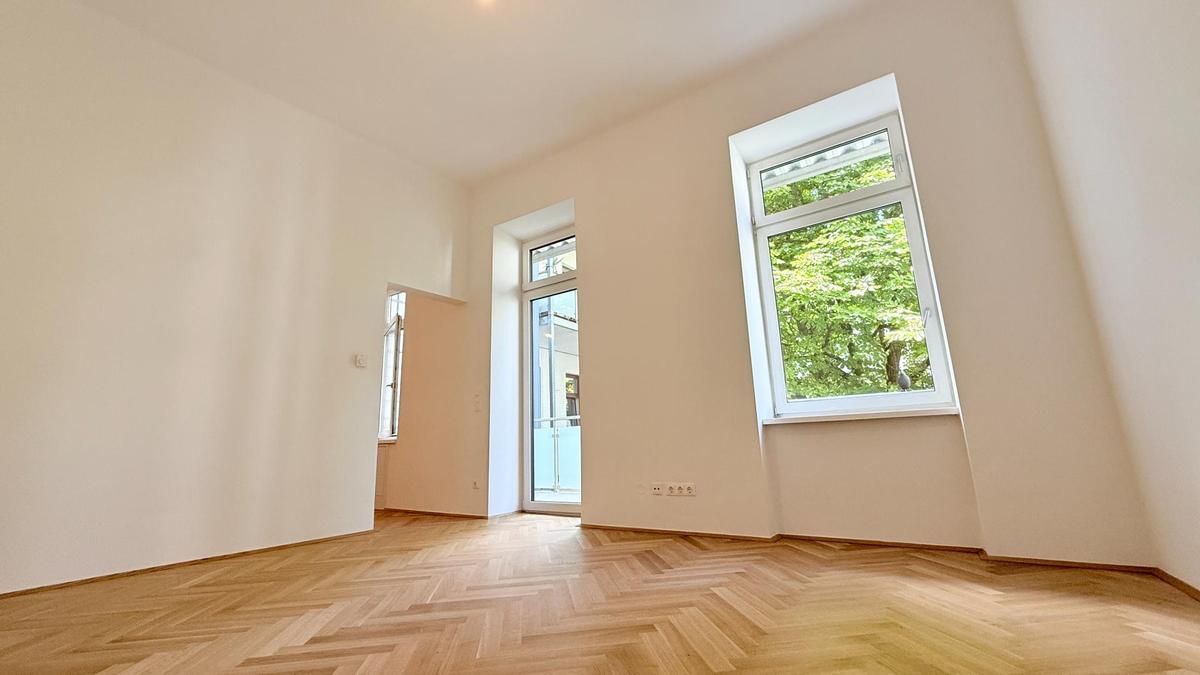 Wohnzimmer mit Blick zur Küche