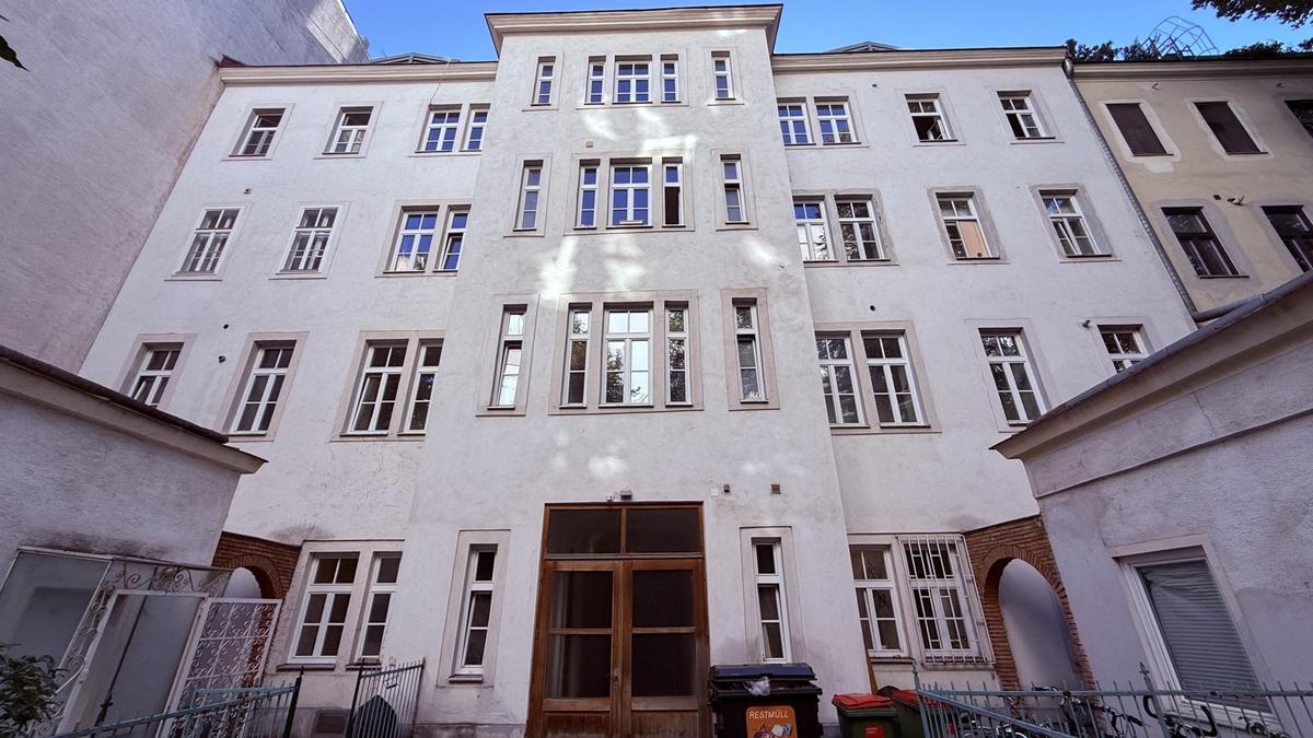 Außenansicht Gebäude Innenhof
