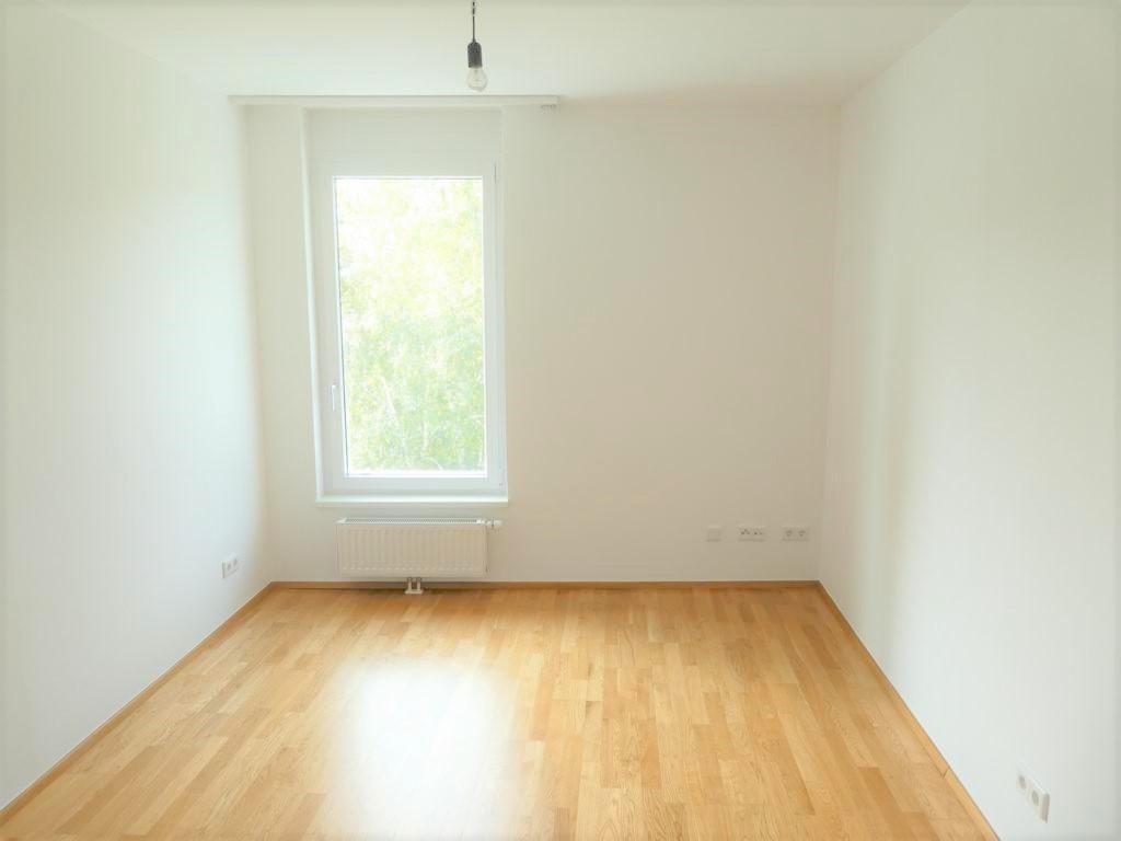 schöner Parkettboden
