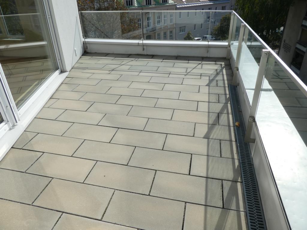 2 große, sonnige Terrasse