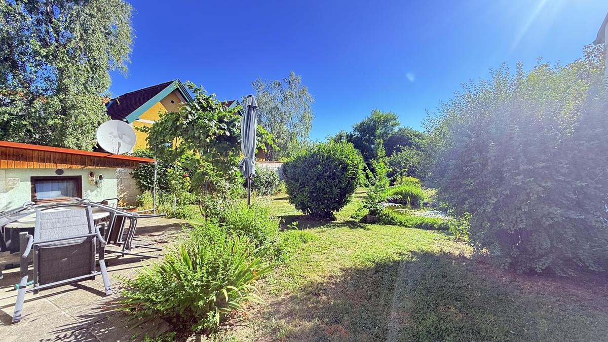 Terrasse und Garten