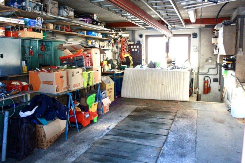 Garage mit Montagegrube (20qm)