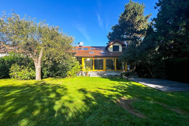 Haus- und Gartenansicht