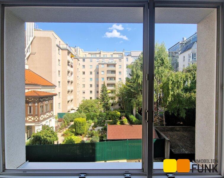 Aussicht Küche u. Schlafzimmer