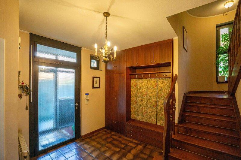 Eingangsbereich mit Garderobe