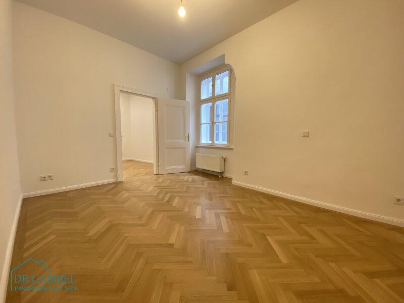 Schlafzimmer II