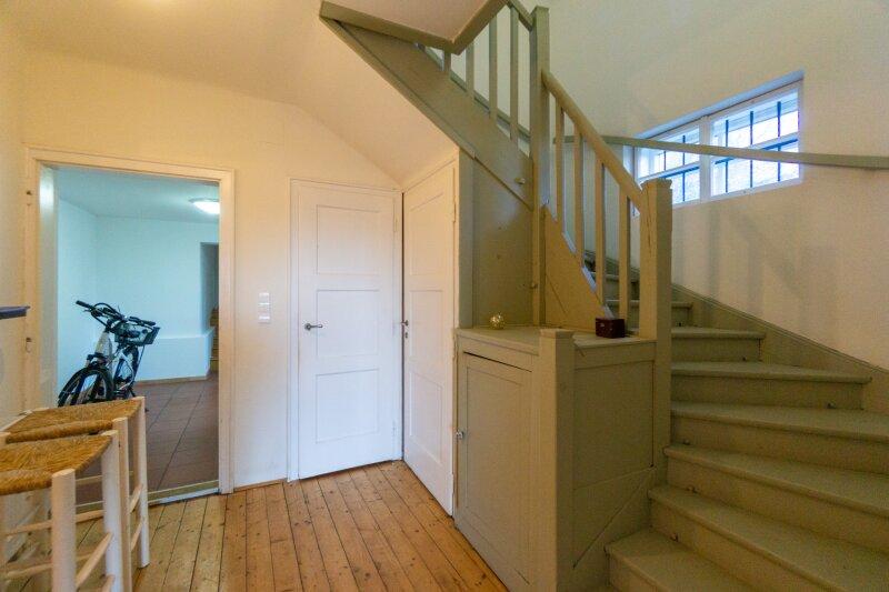 Diele / Stiege / Kellerabgang