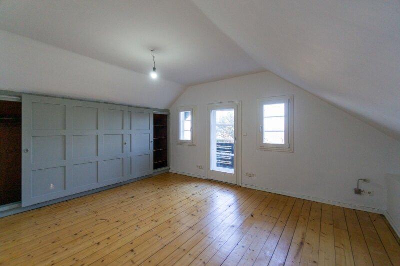 Zimmer 4 mit Balkonzugang