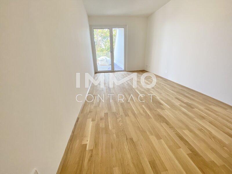 Schlafzimmer 2 mit Terrasse