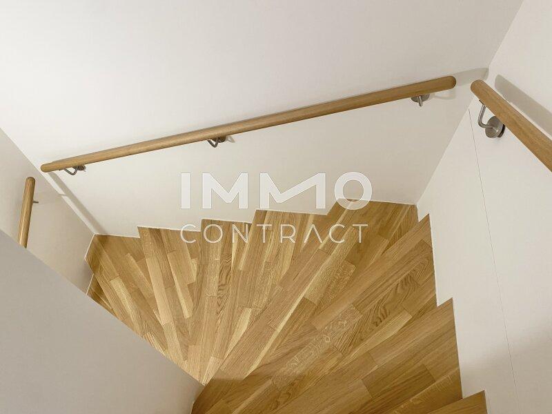 Treppe zur Schlafebene