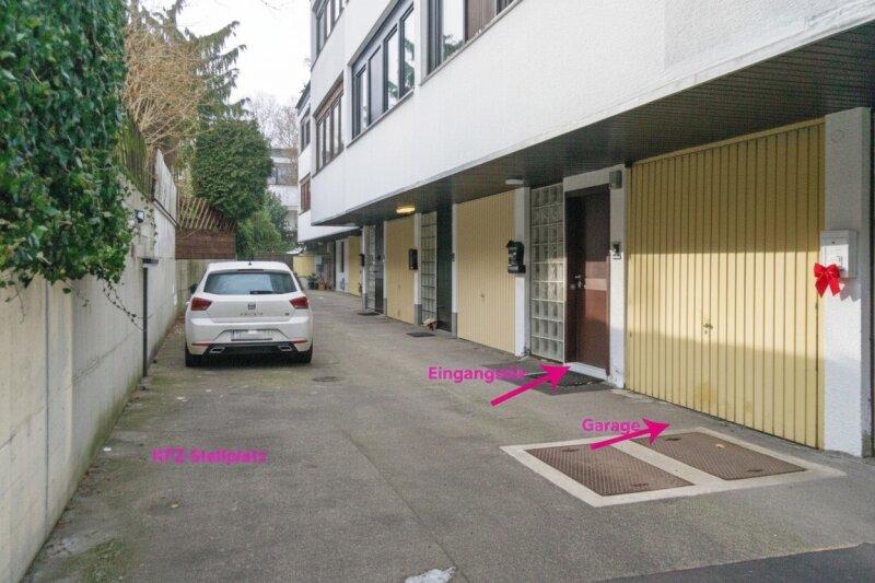 Hauszugang und Garage
