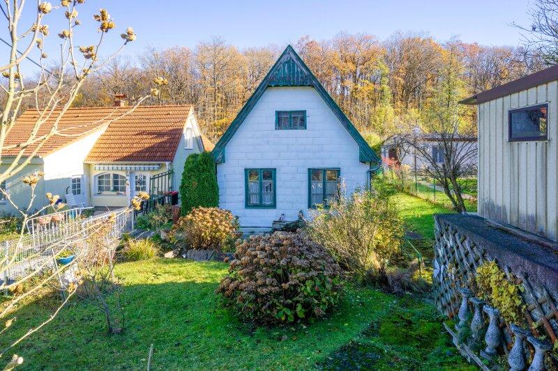 West nach Ost mit Althäuschen