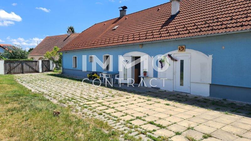 2bf5dbaf-5cc3-4774-9c8f-b1a864f2ef89