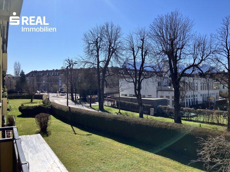 Ausblick vom Balkon Richtung Untersberg