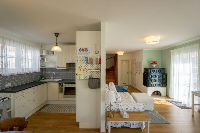 Küche und Wohnbereich