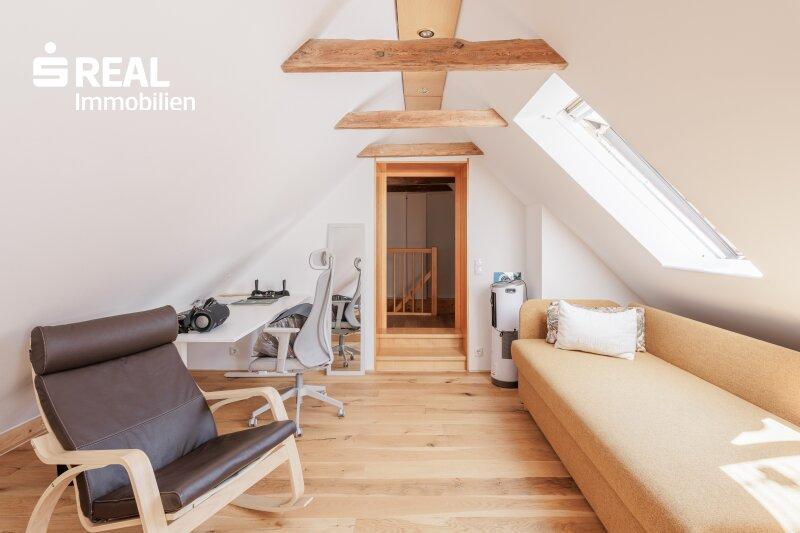 Wohn-Schlafzimmer 1