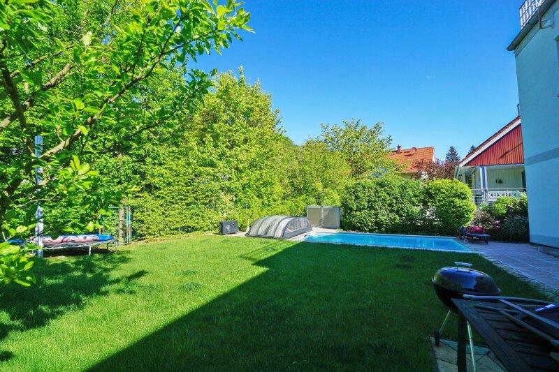 Garten mit Pool