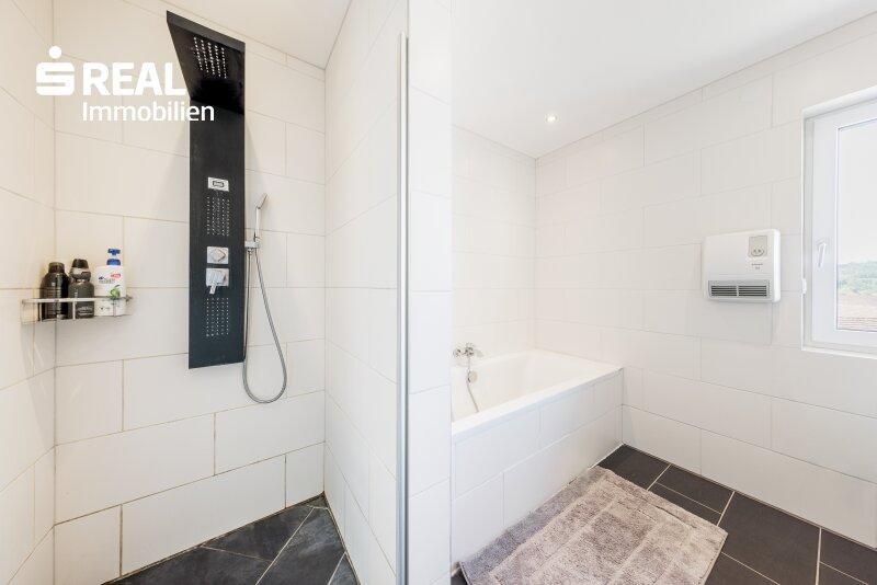 Badezimmer 2