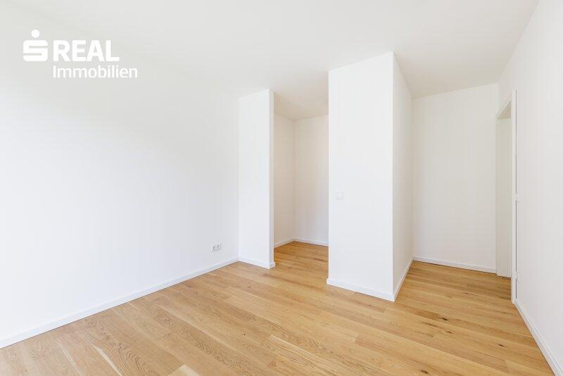 Zimmer mit Ankleide