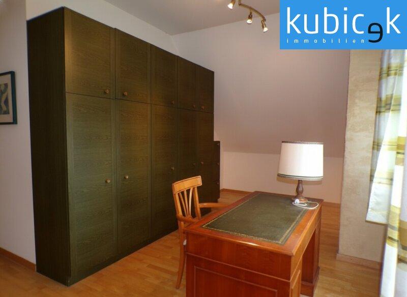 gr. Arbeitszimmer/Büro