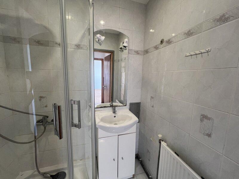 Bad mit Dusche