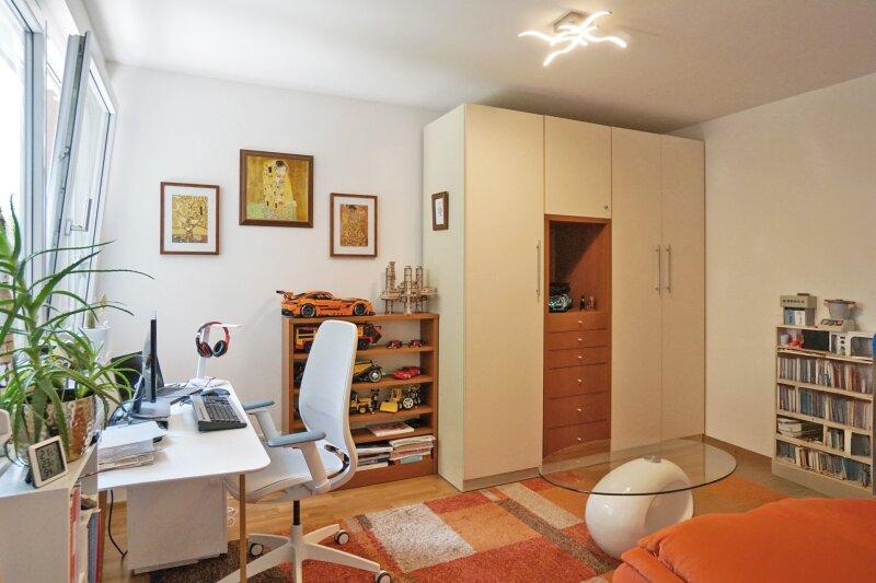 Zimmer 1_Büro
