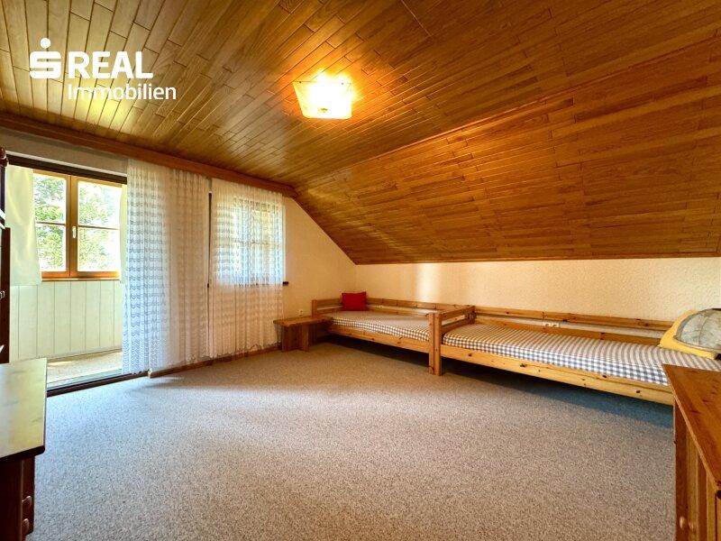Schlafzimmer 2 DG