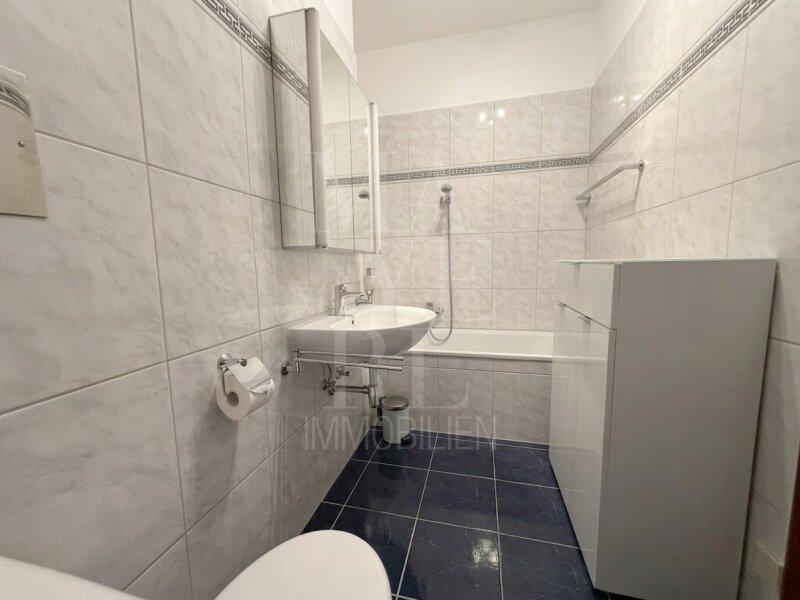 Wannenbad & WC