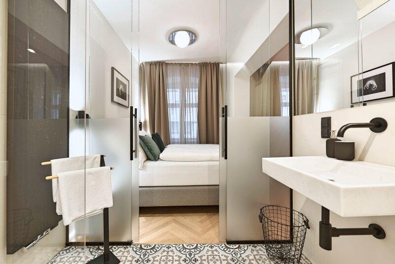 Bad mit Dusche und WC Top 6a