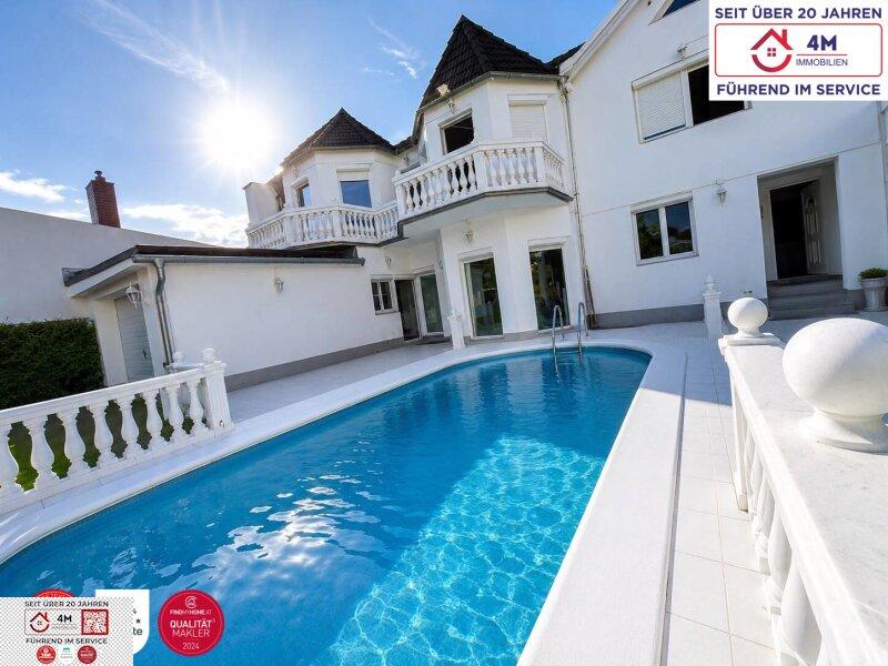 Außenansicht mit Pool