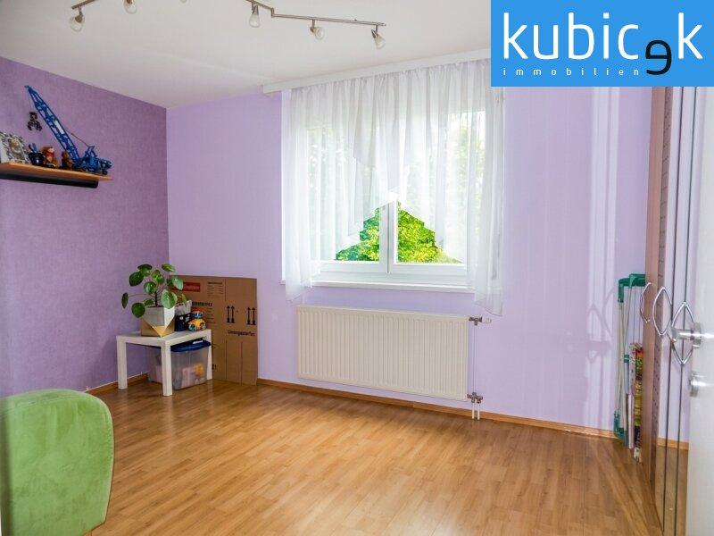 Kinder-/Arbeitszimmer