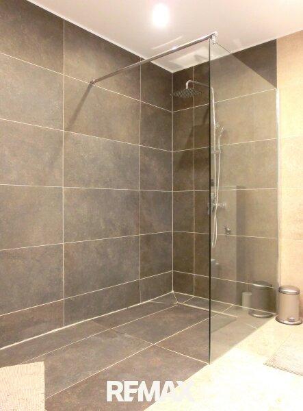 Dusche