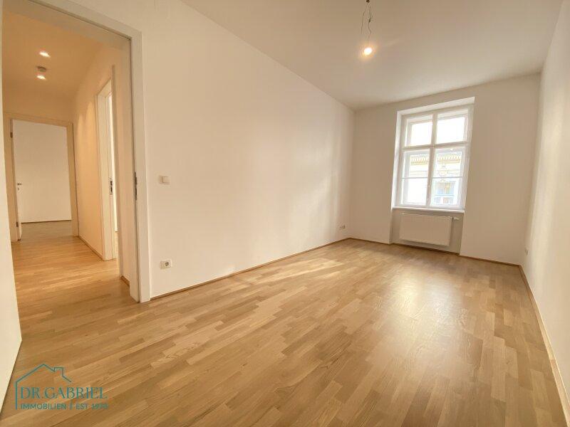 Schlafzimmer III