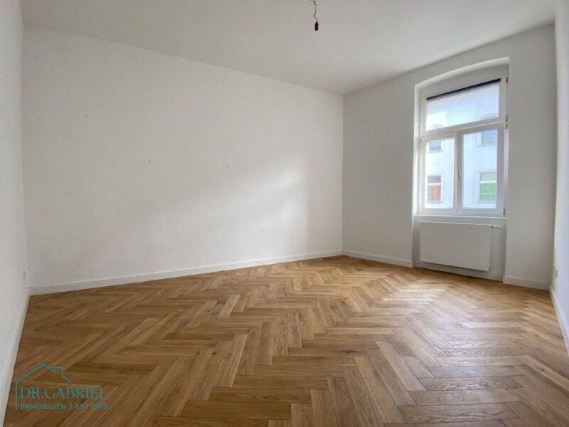 Schlafzimmer III