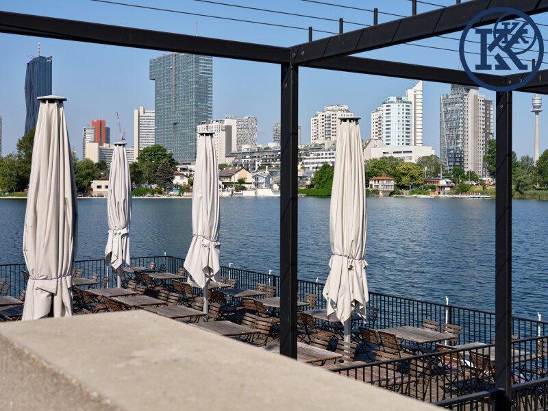 Strandcafe / Alte Donau