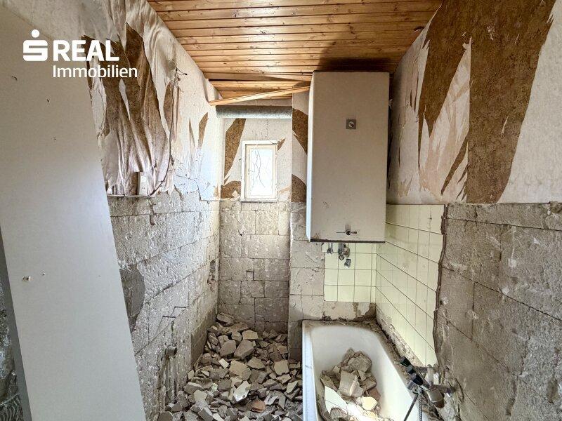 unsanierte Wohnung 1