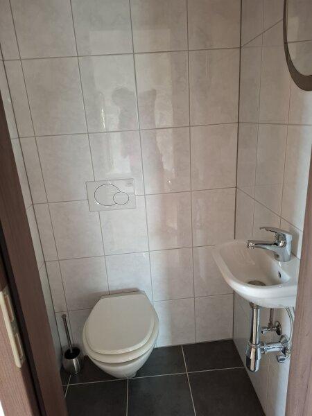 WC Wohnung Dachgeschoss