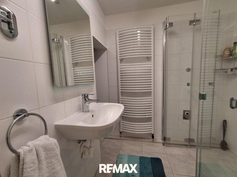 11 Badezimmer EFH 1220
