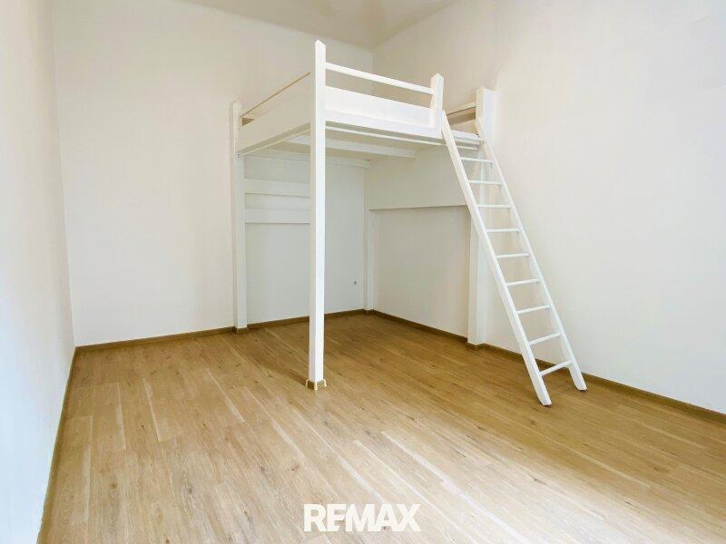 2 SCHLAFZIMMER
