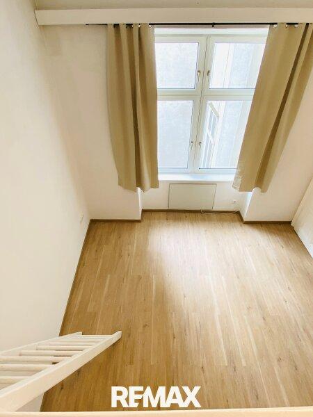 3 SCHLAFZIMMER