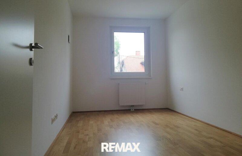 Schlafzimmer (2)