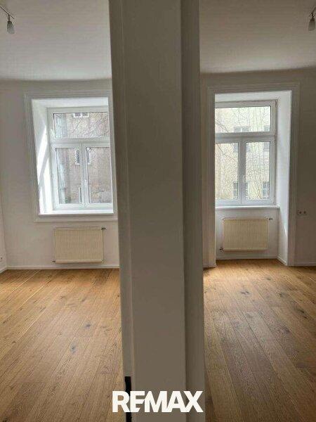 Zimmer 1 u 2 nebeneinander