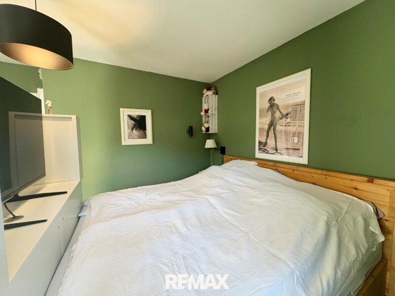 12. Schlafzimmer