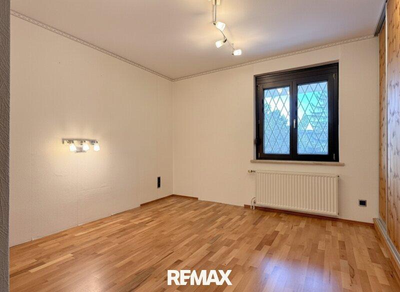 Erdgeschoss - Schlafzimmer 1