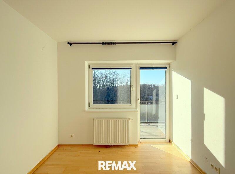 Zimmer 3 mit Balkonzugang