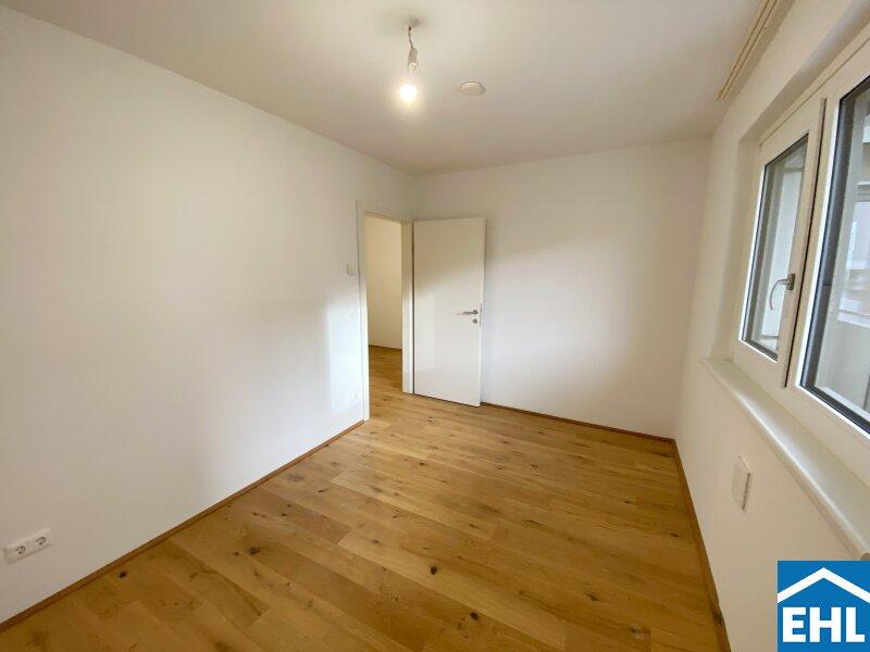 Schlafzimmer 1.1