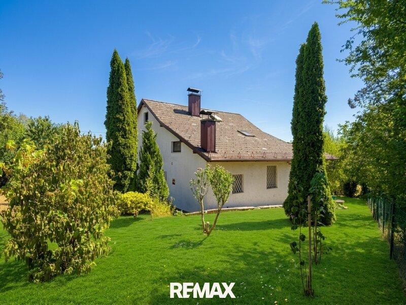 das Haus vom Garten aus