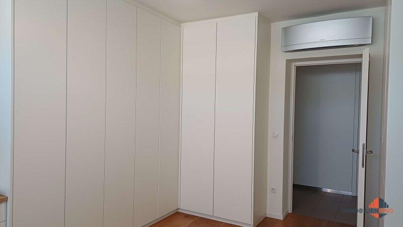 mit Klimaanlage